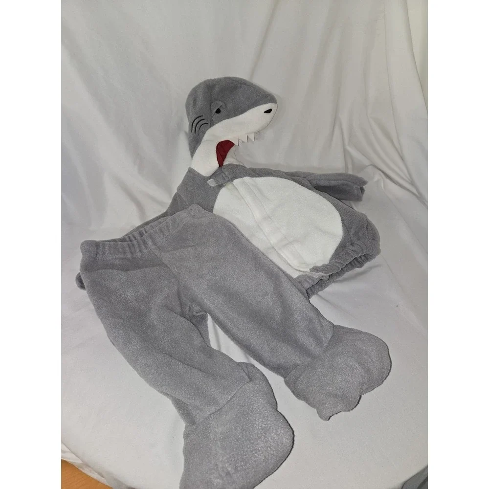 Old Navy Gray Shark Fleece Halloween Costume Infant 0-6 Months 2 Piece Set